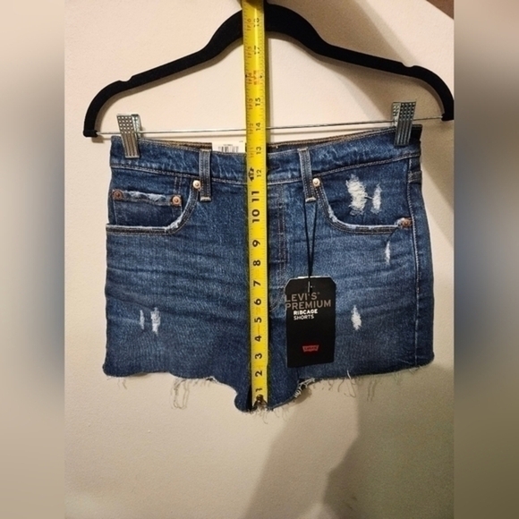 Levi's Ribcage Shorts - Picture 5 of 6